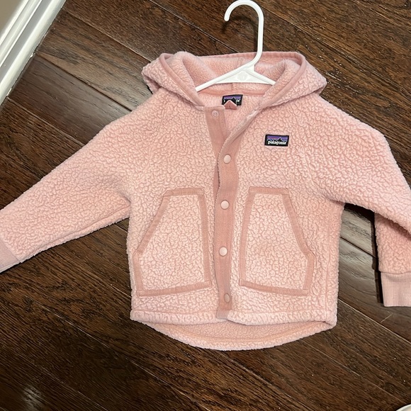 Patagonia Pink Fleece Jacket - Picture 2 of 3